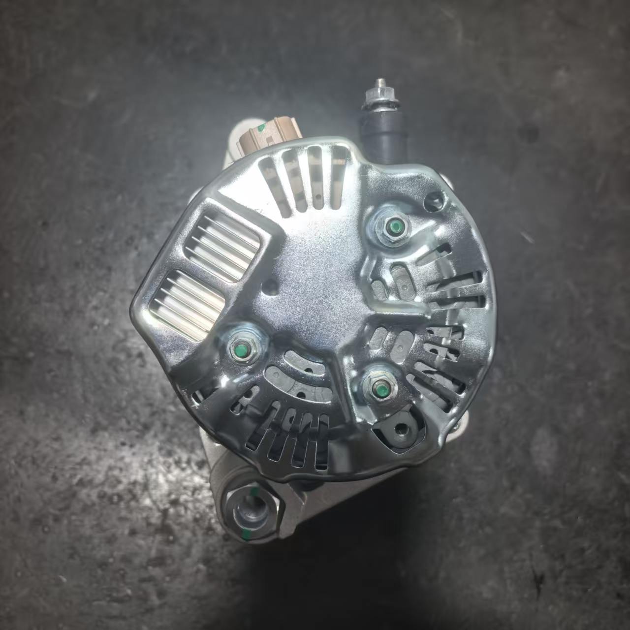 Car generator DAIHATSU 1997-2002 27060-B2030 102211-6010