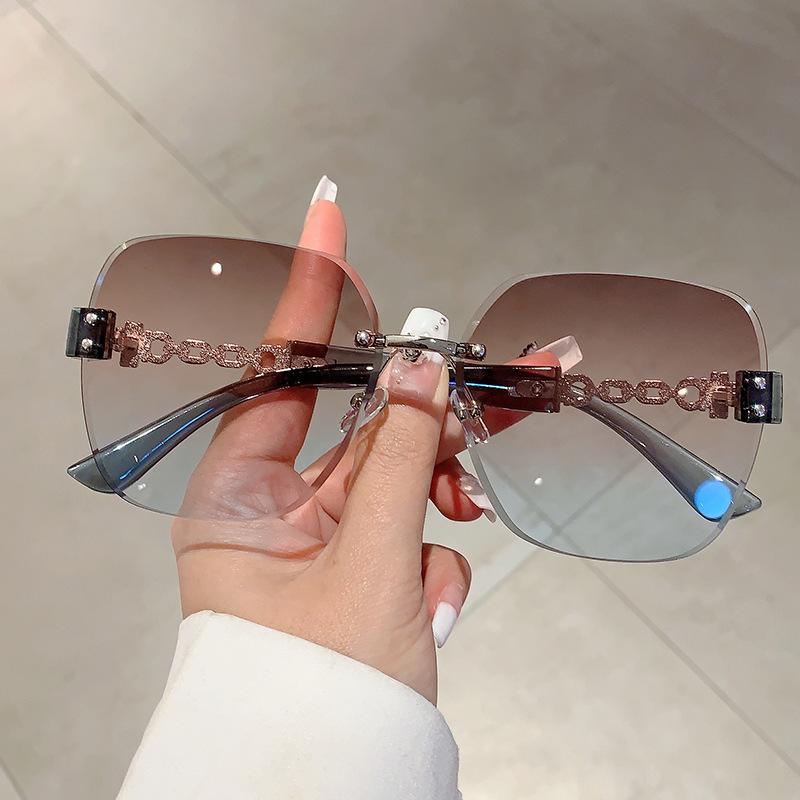 55g Weight Frameless Glasses Structure Sunglasses Classification PC, UV400 Protection Lens Material Square Glasses Style Outdoor, Travel Occasion Geometric Pattern All Seasons Season Unisex Gender Simple Style, Streetwear Style Simple Style Streetwear Geometric PC UV400 Protection Square Frameless Women's Sunglasses 3