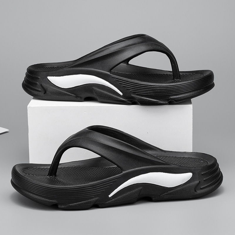 Zapatillas de flip flop para hombres 2024 nuevo tipo de verano antideslizante de fondo suave de playa para hombres zapatillas de clip especial al aire libre