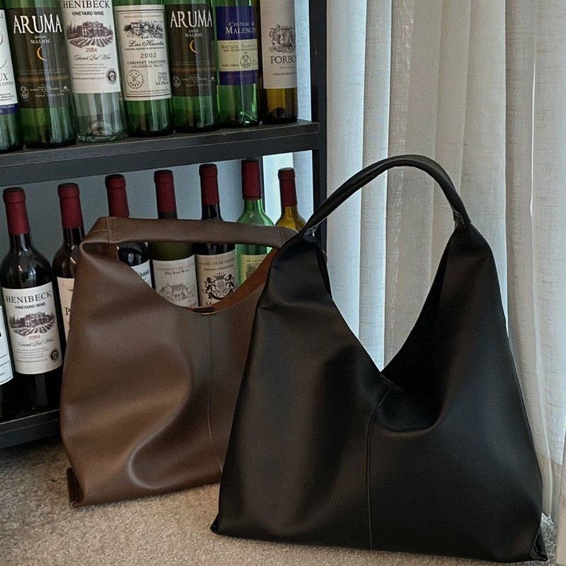 Casual Minimalist Cowhide Tote Bag 2026 New Autumn Large Capacity Soft Leather Shoulder Bag Korean Style Solid Color Handbag Casual Minimalist Cowhide Tote Bag 2026 New Autumn Large Capacity Soft Leather Shoulder Bag Korean Style Solid Color Handbag