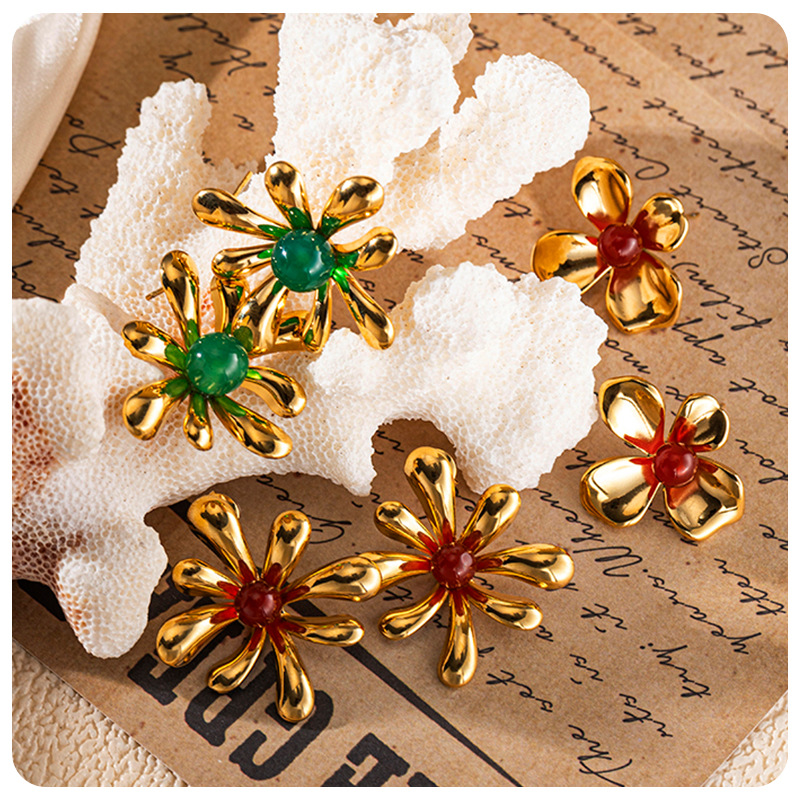 Tina transfronteriza inswind orejetas de acero inoxidable chapado 18K oro sol piedra natural delicada flores de orejetas versátiles