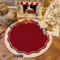 クリスマスの丸いカーペット、リビングルームや寝室に、お祝いの赤い色で、クリスマスの雰囲気を演出するフロアマット、クリスマスツリーの飾り、全面敷き型のカーペット