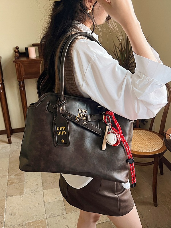 Comercio exterior transfronterizo al por mayor bolso retrógrado para mujeres 2024 nuevo estilo de alta calidad exquisita de viaje de hombro mochila