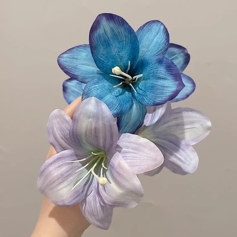Fresco nicho clip para el cabello femenino super hermoso estereoscópico lirio clip de agarre de flores son un lado suave y dulce clip de pescado