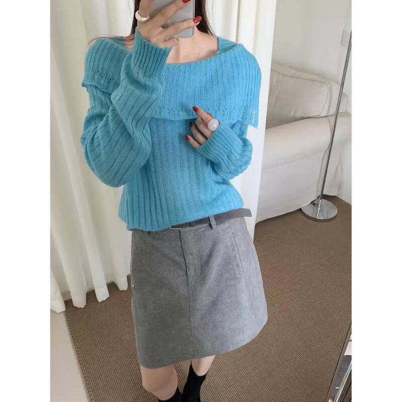 Off-shoulder slim-fit sweater for women, autumn and winter, new niche design, stylish long-sleeve base top in apricot color