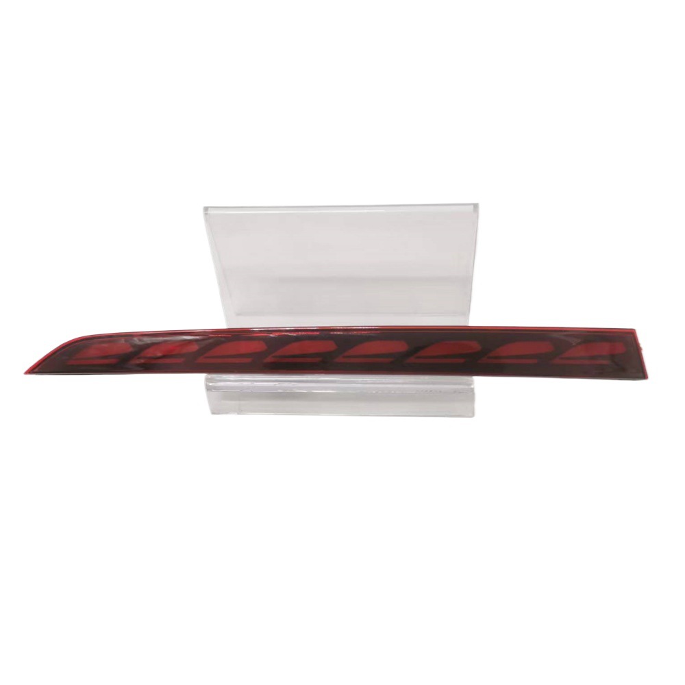 Adecuado para 14-18 BMW Serie 3 320i328i330 luz de freno de parachoques trasero luz de advertencia de señal de giro