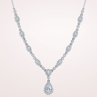 18K Gold Set with Water Drops Diamond Necklace Women's 30 Points Diamond Pendant Special Shaped Diamond Group Set with GIA Certificate in stock
