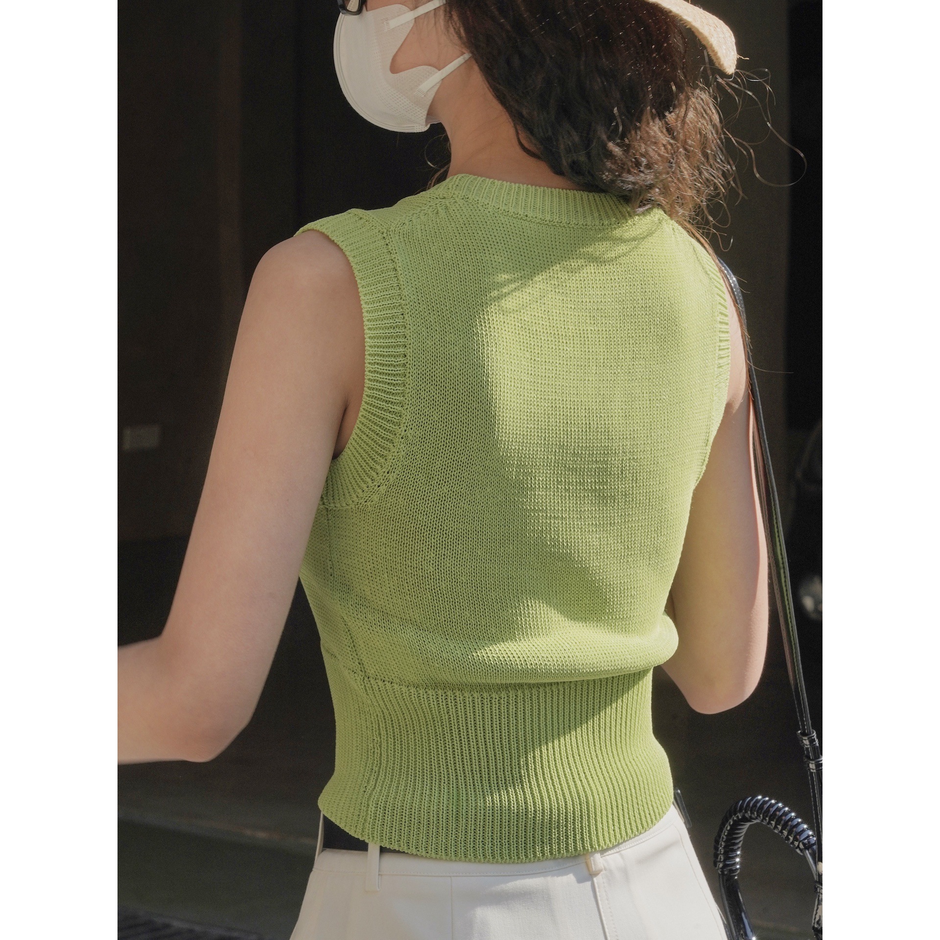 Lufu primavera/verano estilo coreano de moda retro gran U-cuello de punto chaleco corto piel-friendly desgaste exterior chaleco casual para las mujeres image 5