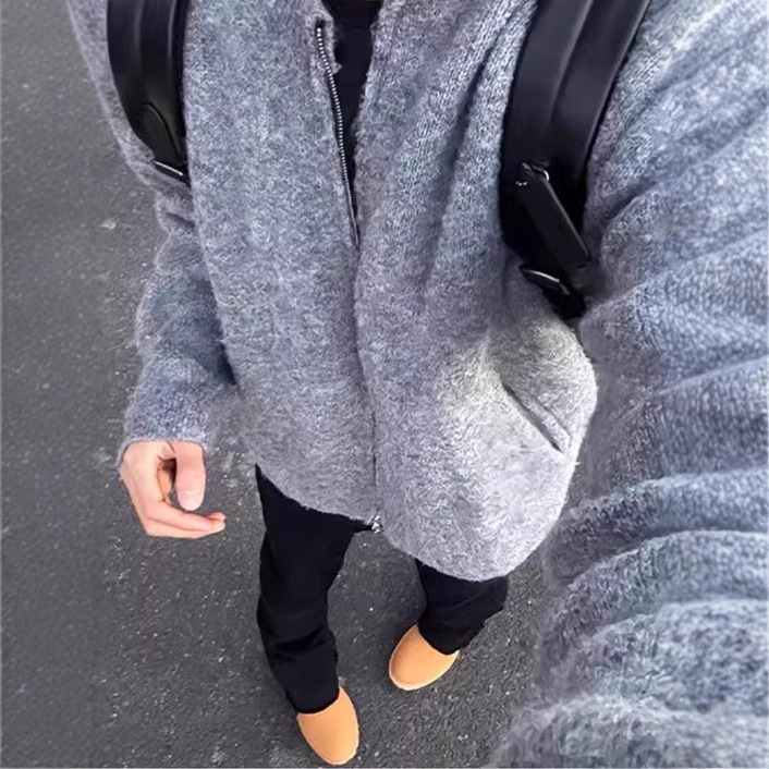 Autumn and Winter Lazy Style Knitwear High-End Cleanfit Knitwear Jacket Leaky Mohair Knitwear Cardigan for Men