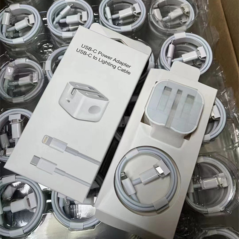 Suitable for Apple mobile phone 13 fast charging charger British standard folding foot PD20W fast charging head Type-C interface wholesale