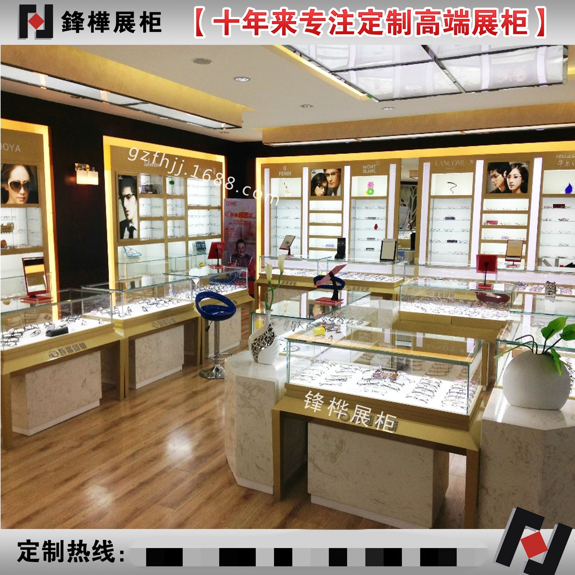 制作化妆品柜台组装旋转式白色烤漆展柜设计与安装