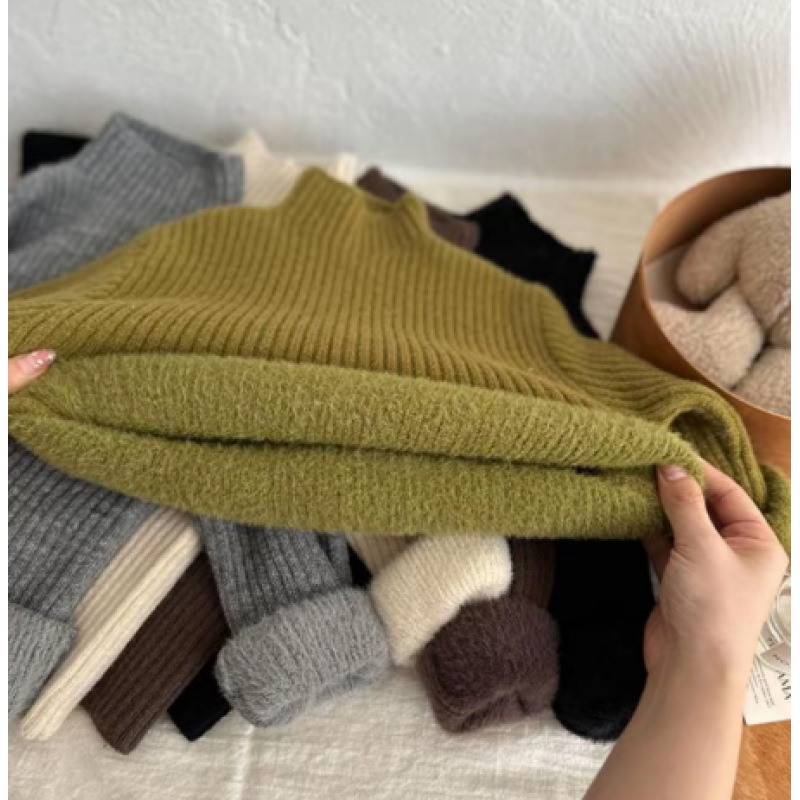 Demi-season children's sweater