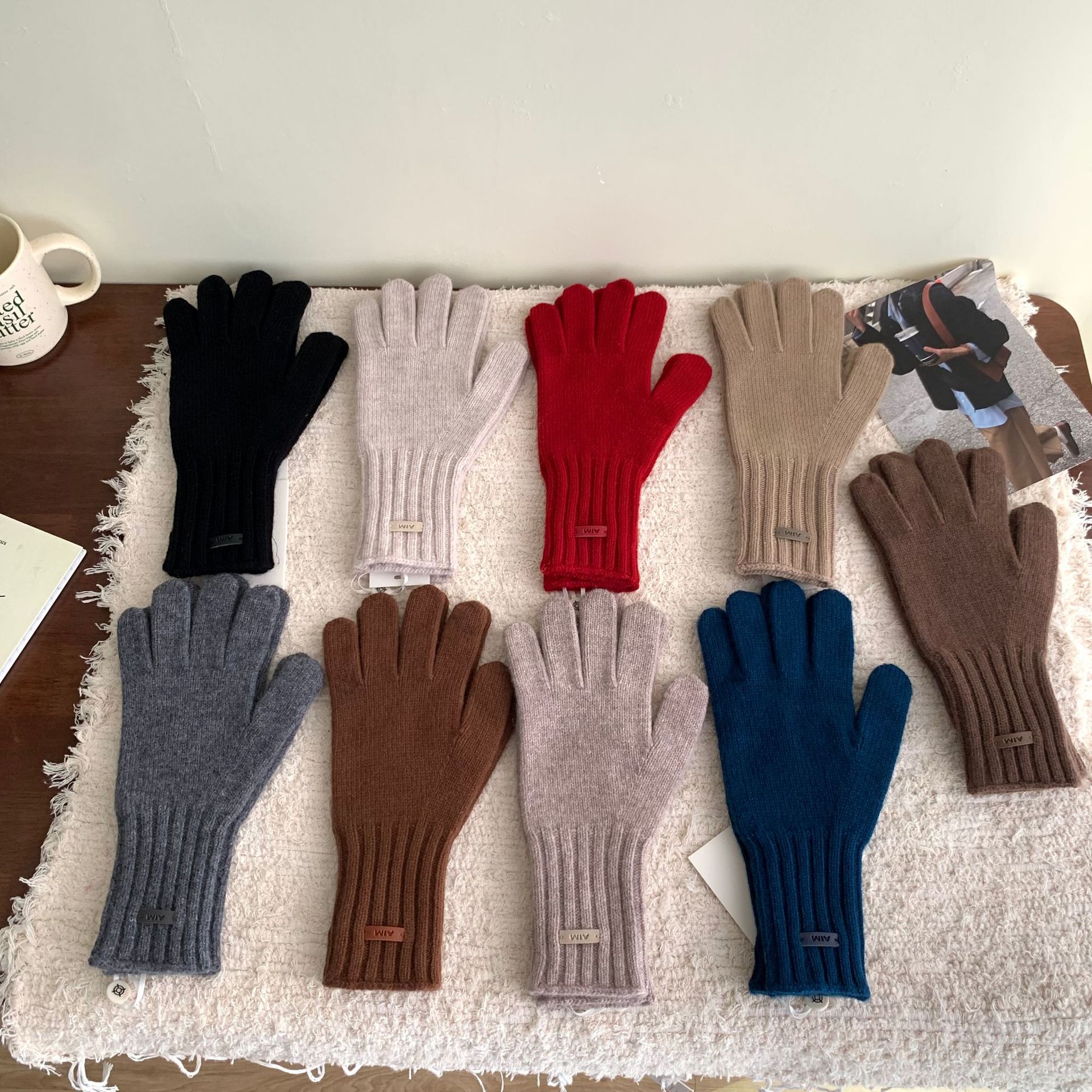 Retro keep warm knitted solid color demi-season gloves