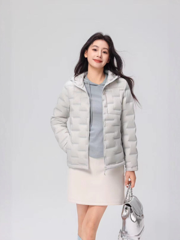 2025新款现货女士轻薄款羽绒服连帽秋冬修身显瘦短款压胶超轻|undefined