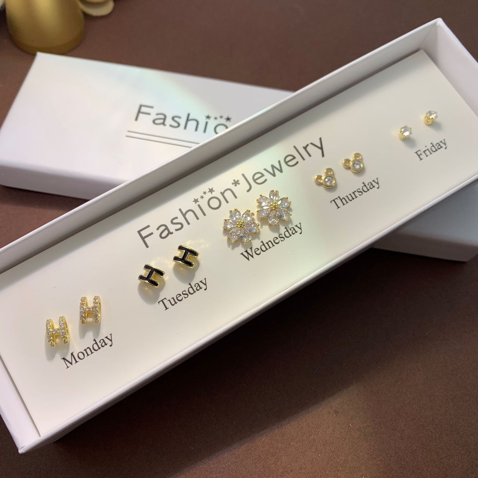 95g Weight Copper Ear Needle Material Zircon Inlay Material Ear Studs Classification 1 Set Quantity Daily Occasion Copper Material Star, Bow Knot Pattern All Seasons Season Women'S Gender Inlay Design Cute Style 1 Set Cute Star Bow Knot Inlay Copper Zircon Ear Studs 9