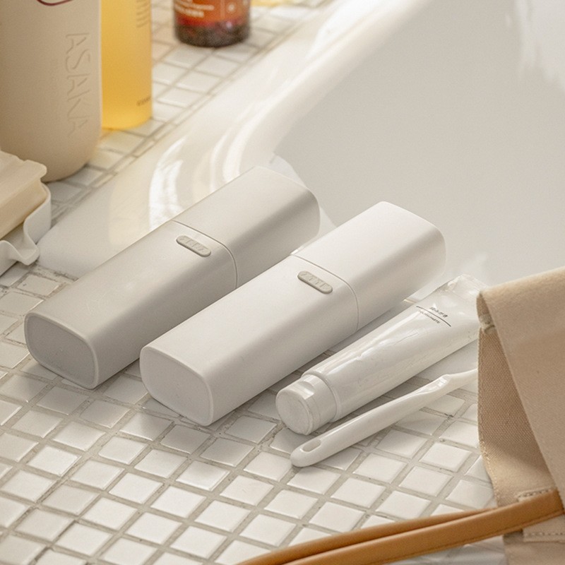 Set de viaje con cepillo de dientes, taza y estuche portátil