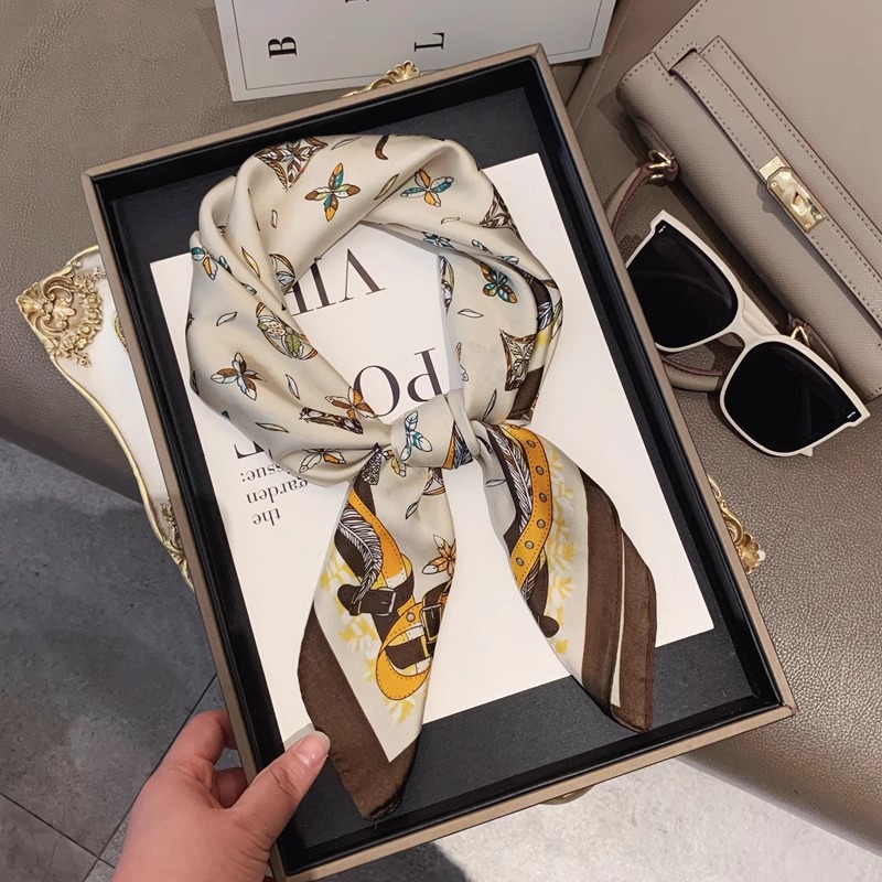 Verano pequeño bufandas cuadradas bufandas de seda para mujeres 2025 nuevo bufandas de cuello para la madre de cuello universal camisa de combinación de alto nivel