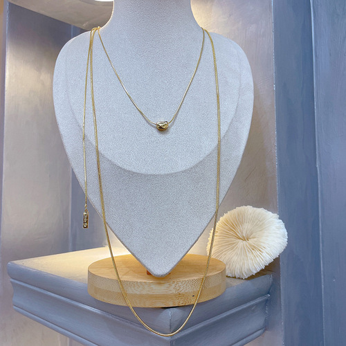 Minimalist Long Snake Bone Chain with Layered Design, Light Luxury Freshwater Pearl Necklace, High-End Women's Sweater Chain, Wholesale