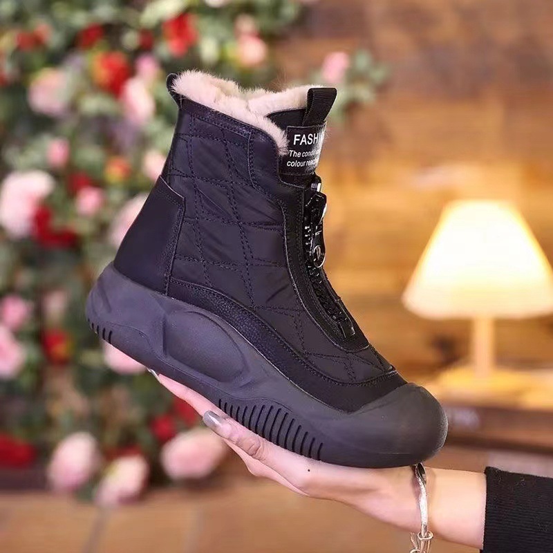 Ankle boots (Martens) low platform, warm lining, quilted upper, EU 35–40