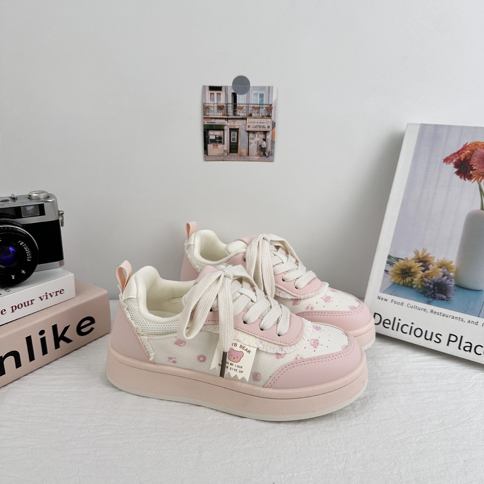 Zapatillas de olas lejanas, zapatos blancos finos de verano, zapatos de pan de nicho de todo fósforo, zapatos de mujer, nuevas zapatillas de deporte casuales 2025