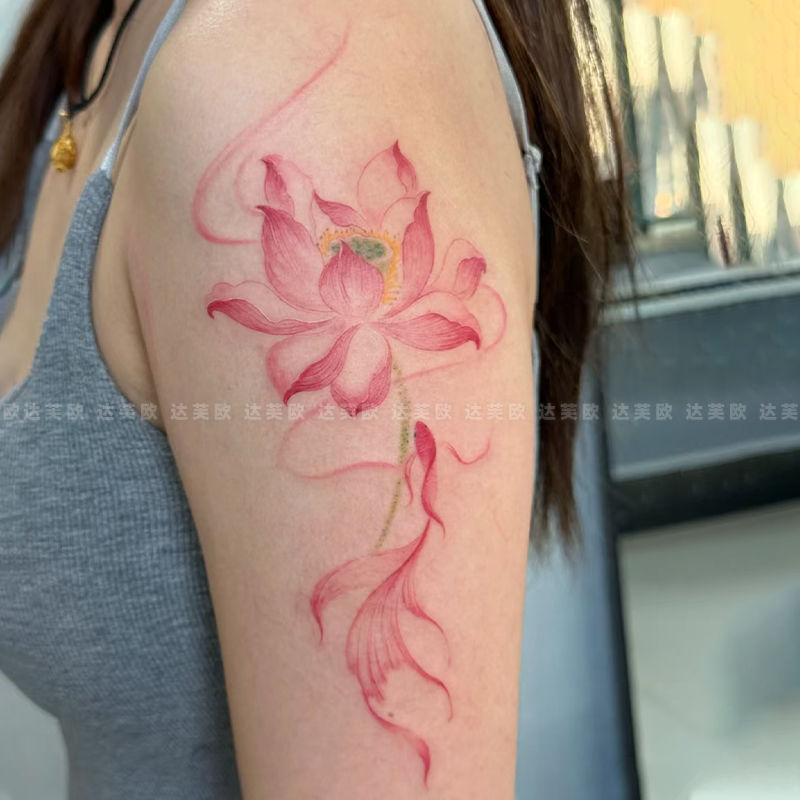 红锦印红莲纯欲风荷花纹身个性辣妹彩色纹身贴防水持久不反光甜酷