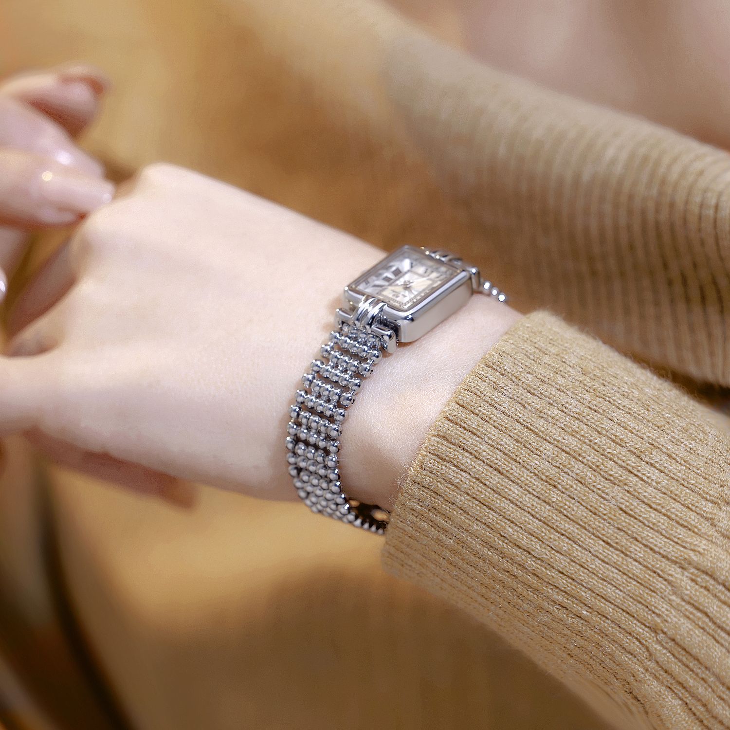 45g Weight Tempered Glass Mirror Material Alloy Strap Material Watch Classification Pointer Display Type Jewelry Buckle Buckle Style Rectangle Dial Shape Casual, Daily Occasion Quartz Movement Solid Color Pattern Women's Gender Elegant Style Elegant Solid Color Jewelry Buckle Quartz Watch Women's Watches 8