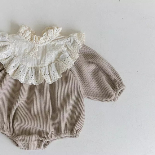 24 spring Korean version of baby harem ins style baby jumpsuit waffle small fragrance bag fart clothing long-sleeved romper