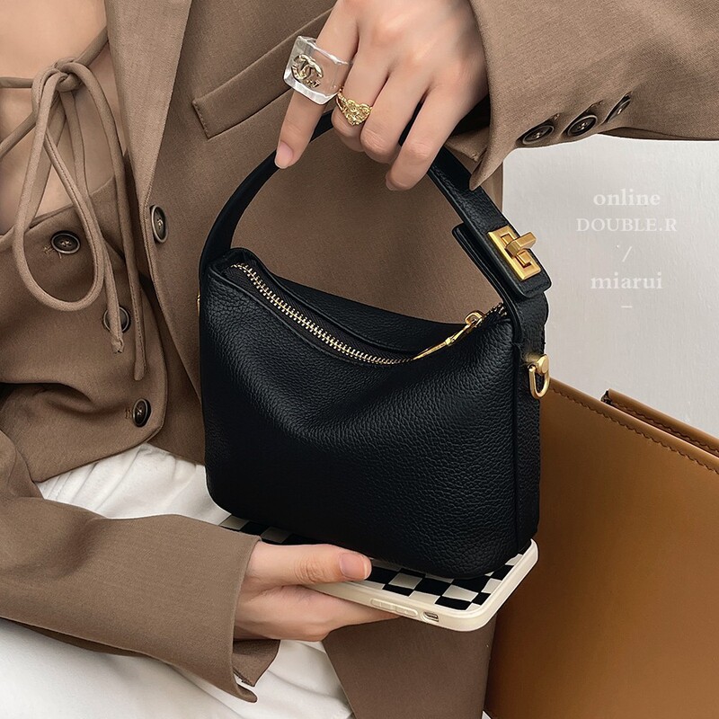 Niche Design Lunch Box Bag Cloud Bag Simple Retro Handbag Crossbody Small Bag Pu Soft Leather Popular Small Square Bag