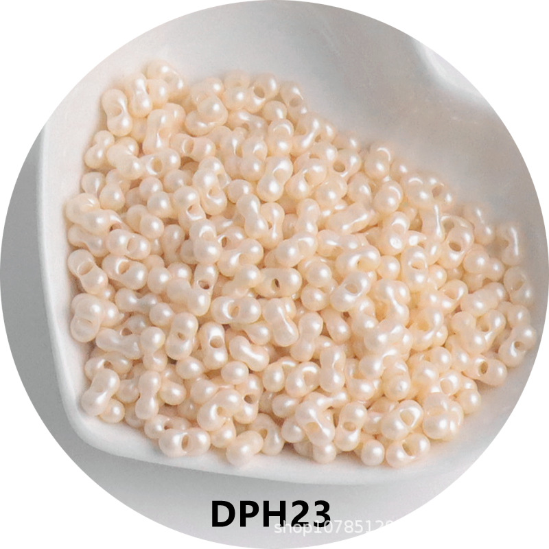 Pearlescent skin powder