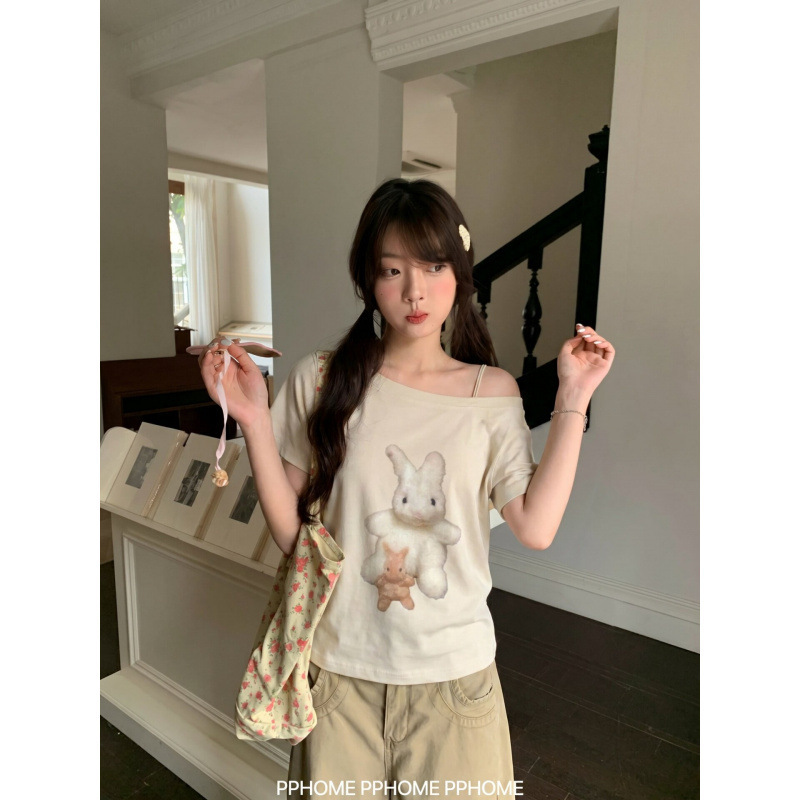 In-stock original fabric cute print milk tea color off-shoulder short-sleeve T-shirt for women, summer sweet girl outfit, off-shoulder, slimming In-stock original fabric cute print milk tea color off-shoulder short-sleeve T-shirt for women, summer sweet girl outfit, off-shoulder, slimming