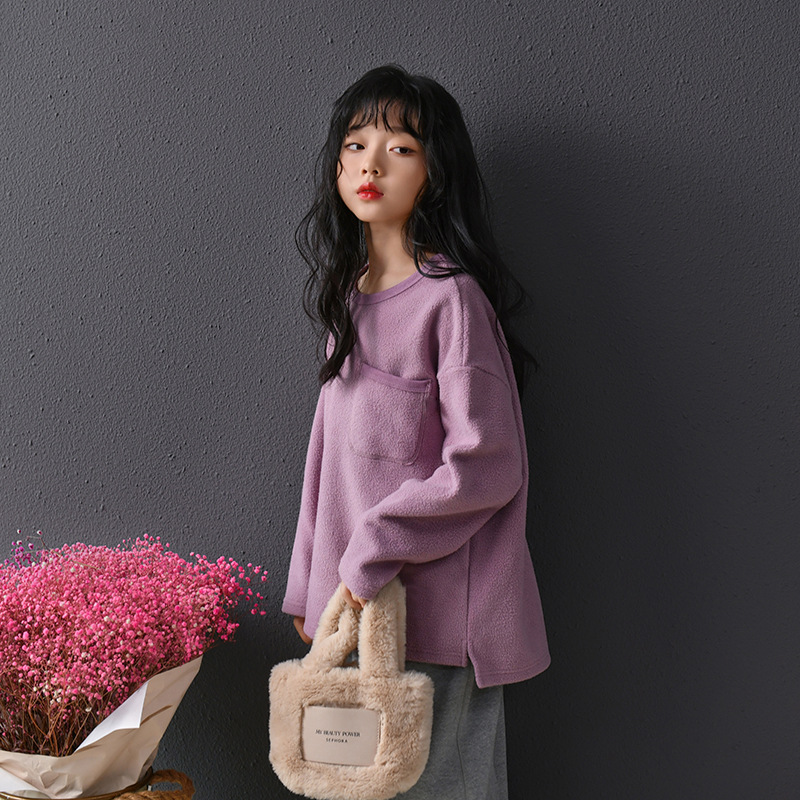 Traje de falda casual Han Fan para niñas Suéter de terciopelo polar suelto y simple, todo fósforo, cálido y casual