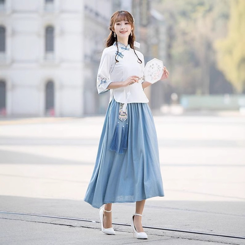 Ethnic costume embroidered Tang suit set with frog buttons, stand-up collar, three-quarter sleeves, modified cheongsam, parent-child artistic two-piece set