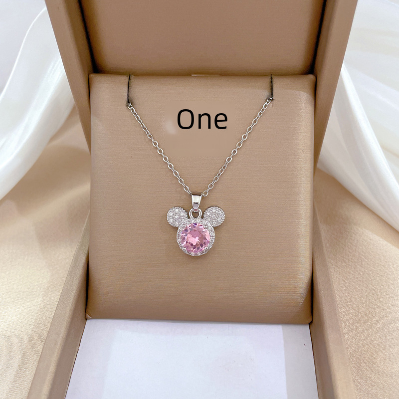 Necklace Image 4