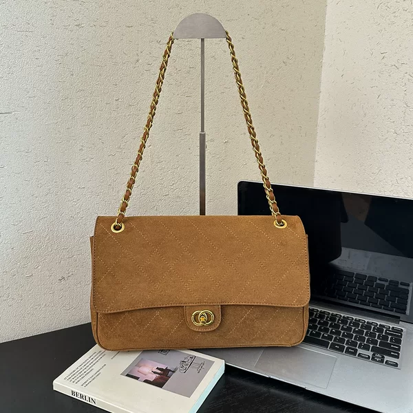 Chanel-style frosted diamond chain shoulder bag for women, 2026 early autumn new model, large-capacity vintage shoulder hobo bag