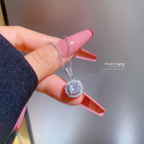 [Titanium Steel] Light luxury micro-inlaid real gold simple zircon necklace women's new clavicle chain light luxury niche design