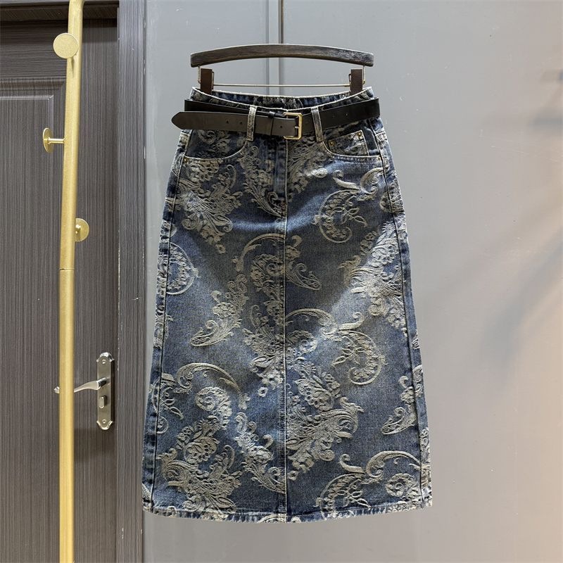 Retro Jacquard High-Waisted Denim Skirt for Women 2025 New Autum Loose Straight Slimming Look Hip-Covering Mid-Length Skirt
