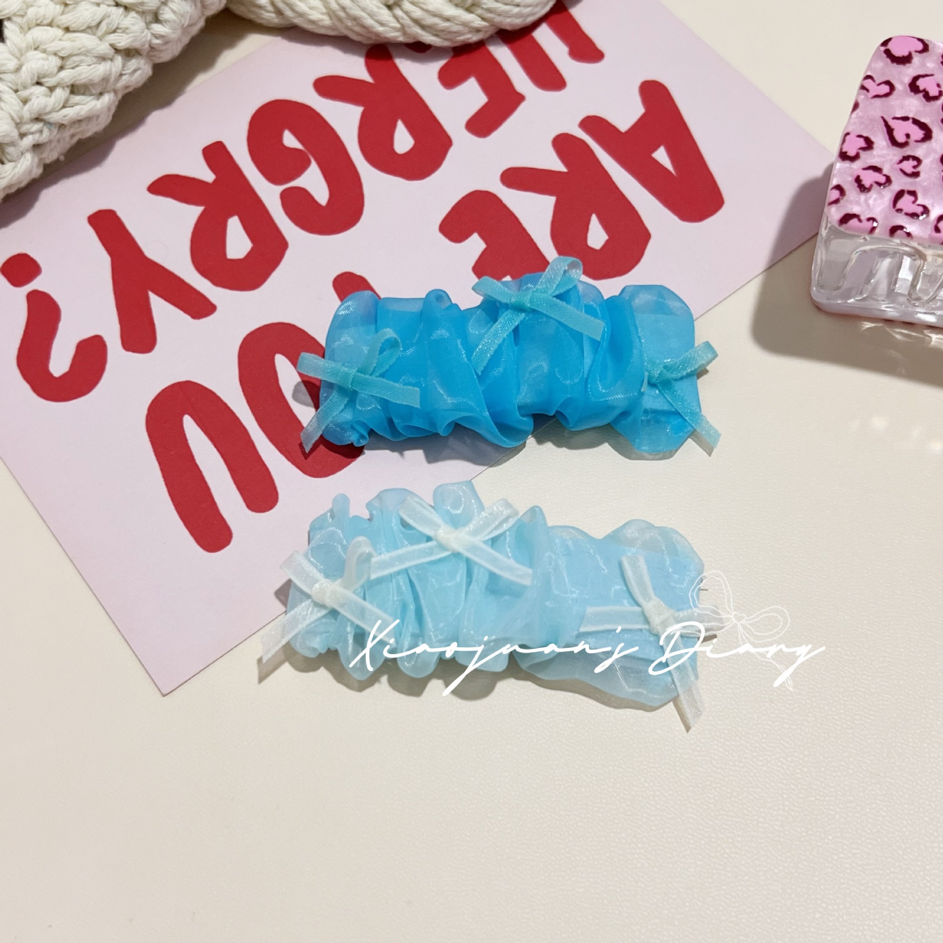 파란색 머리핀
