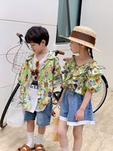 韩版童装洋气兄妹装2023夏男童花朵翻领衬衫女童洋气交叉花朵小衫