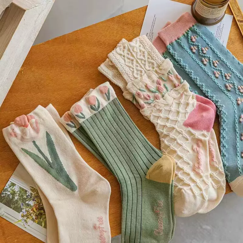 诸暨秋冬新款女袜袜子郁金香堆堆袜棉袜复古女中筒袜潮流女款百搭