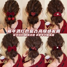 ��ɫ����Բ��˿�޷�Ȧͷ��Ů������ͷ�����߼���Ƥ������ʱ�з���
