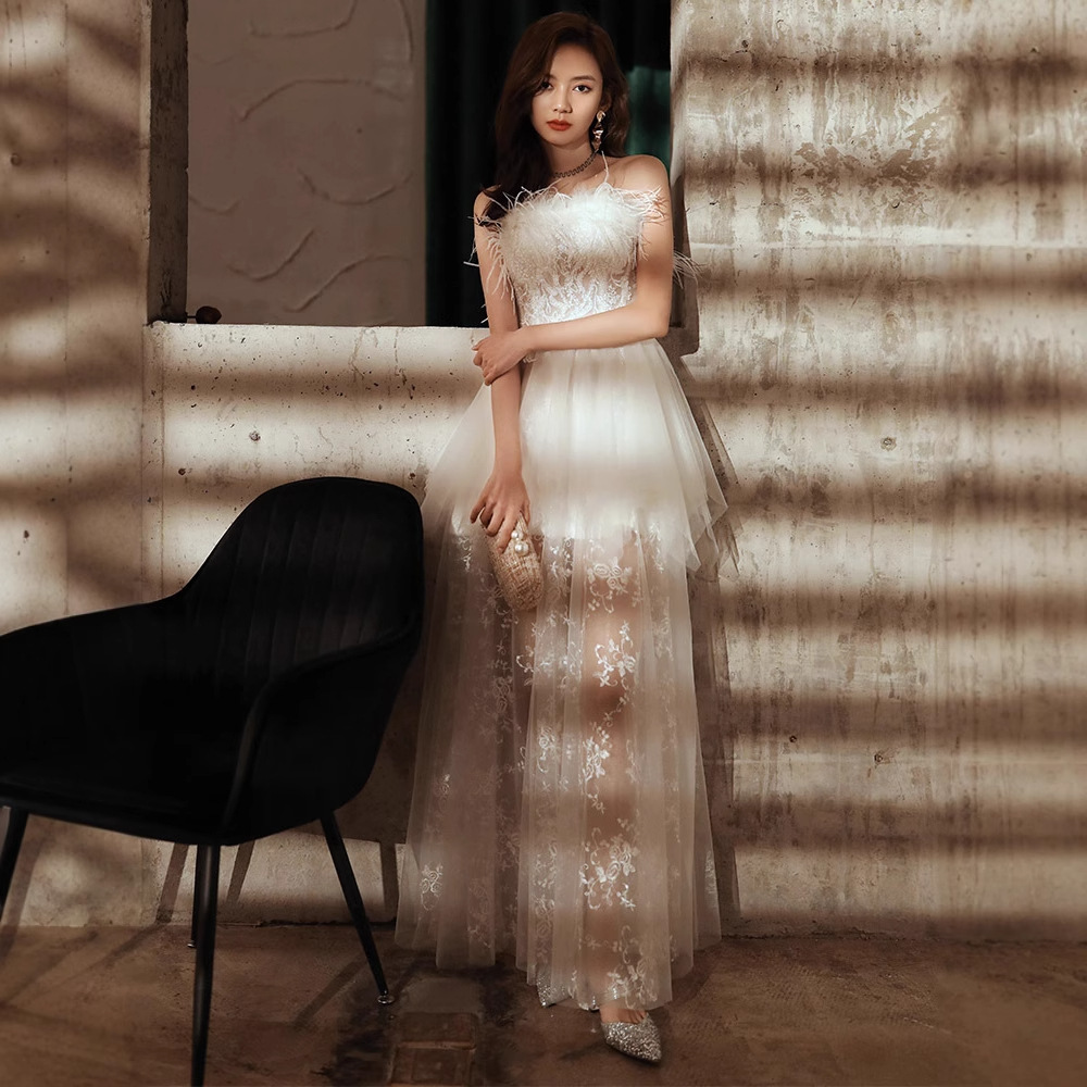 Vestido de noche para mujer 2025 verano nuevo estilo de hada, elegante vestido de fiesta de cumpleaños, estilo francés Hepburn con plumas, vestido de graduación.
