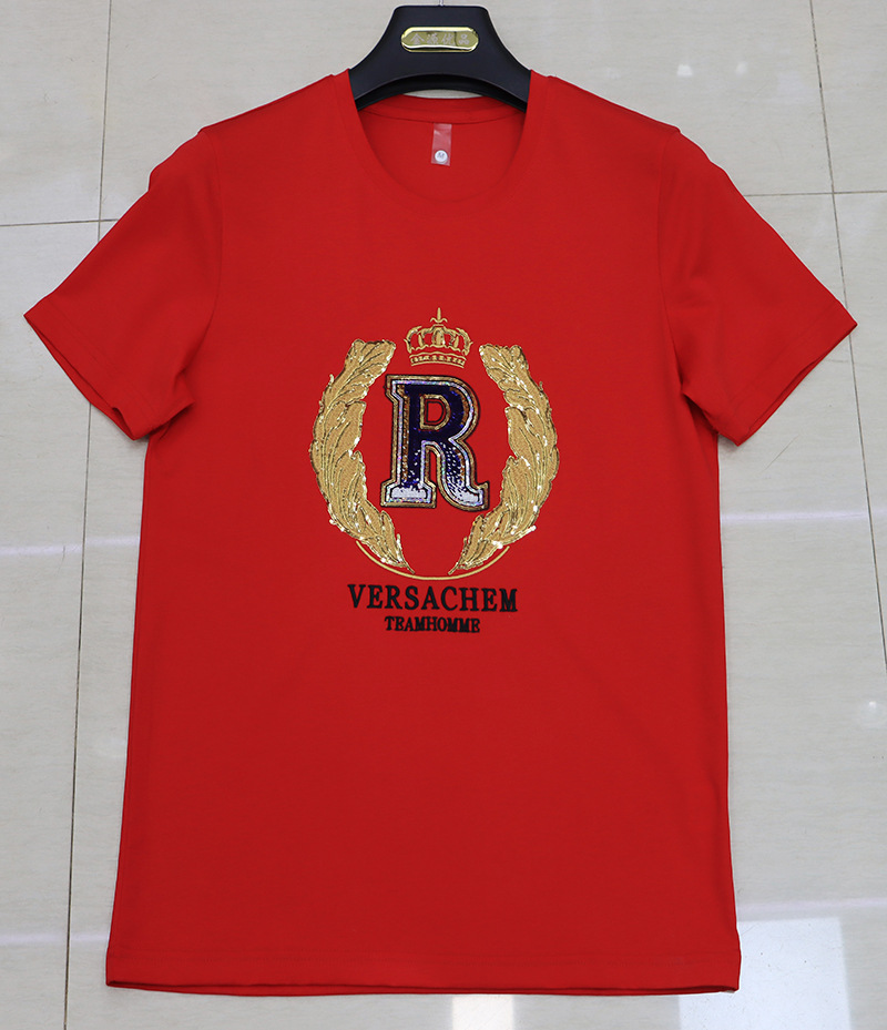 2023 nueva camiseta de manga corta de verano de los hombres de lentejuelas bordadas camisa de cuello redondo en la acción de entrega directa de fábrica superior delgada