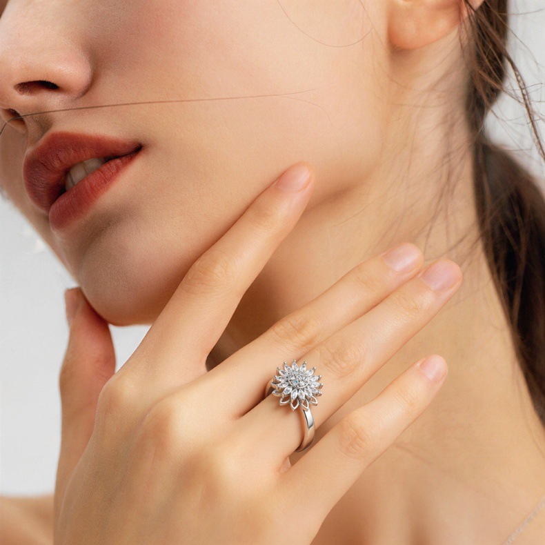 Sınır Ötesi Döner Yüzük Bakır Mikro Swarovski Zirkon Zarif Çok Amaçlı Tam Taşlı Yuvarlak Çiçek Dönerli Anksiyete Giderici Yüzük