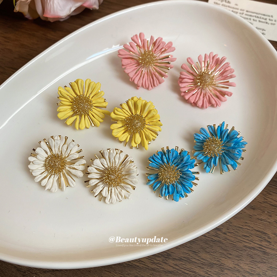 Pendientes de margarita de Lafite con aguja de plata, pendientes de estilo de vacaciones junto al mar, temperamento dulce y único, pendientes de todo fósforo para fotos, mujeres