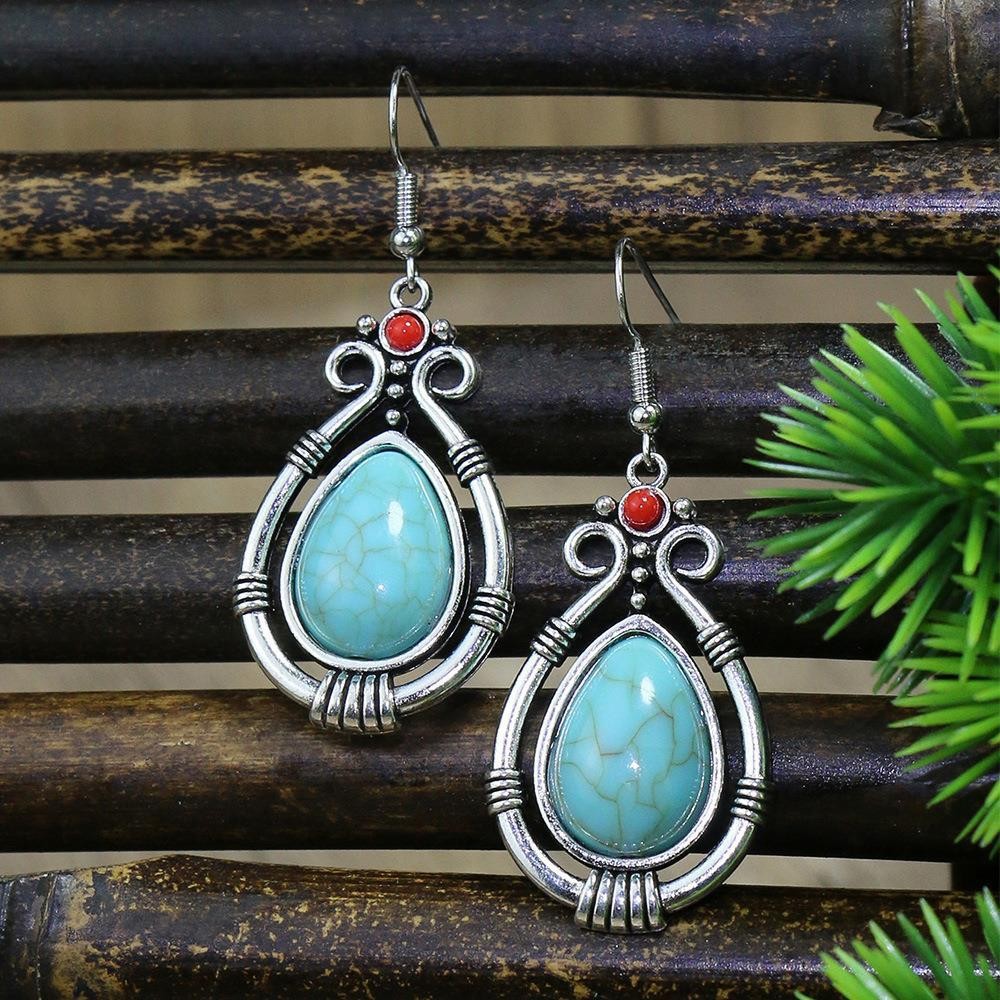 9g Weight Alloy Ear Needle Material Drop Earrings Classification 1 Pair Quantity Holiday, Daily Occasion Alloy Material Geometric Pattern All Seasons Season Women's Gender Polished Finish Plating Design Retro, Ethnic Style Style 1 Pair Retro Ethnic Style Geometric Plating Alloy Drop Earrings 10