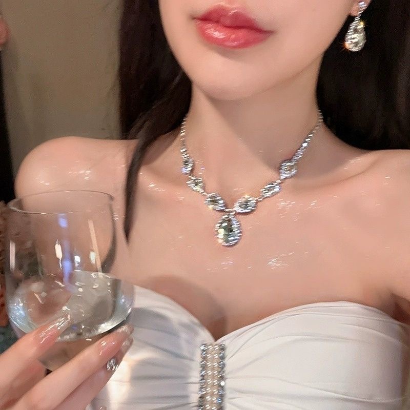 Bridal Necklace And Earring Set With Zircon Water Drop Diamonds_voghion.com
