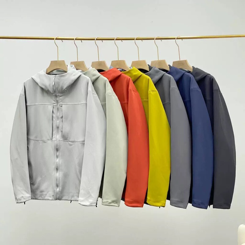 Niaojia's Same Style Gamma Mx Soft Shell Jacket, Outdoor Waterproof, Windproof and Velvet Fleece Jacket for Men and Women