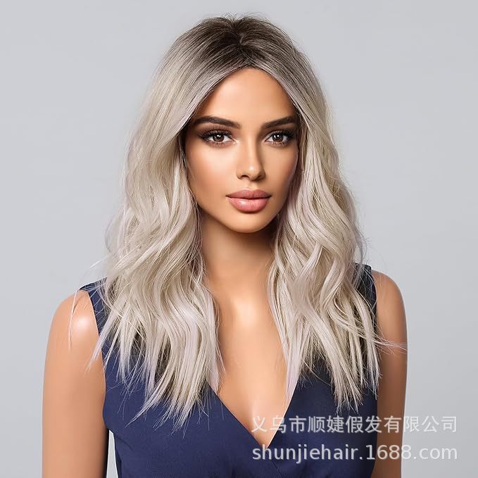 Women's Long Blonde Wig Ombre Blonde Wavy Curly Wig Ladies Natural Looking Synthetic Wig for Day