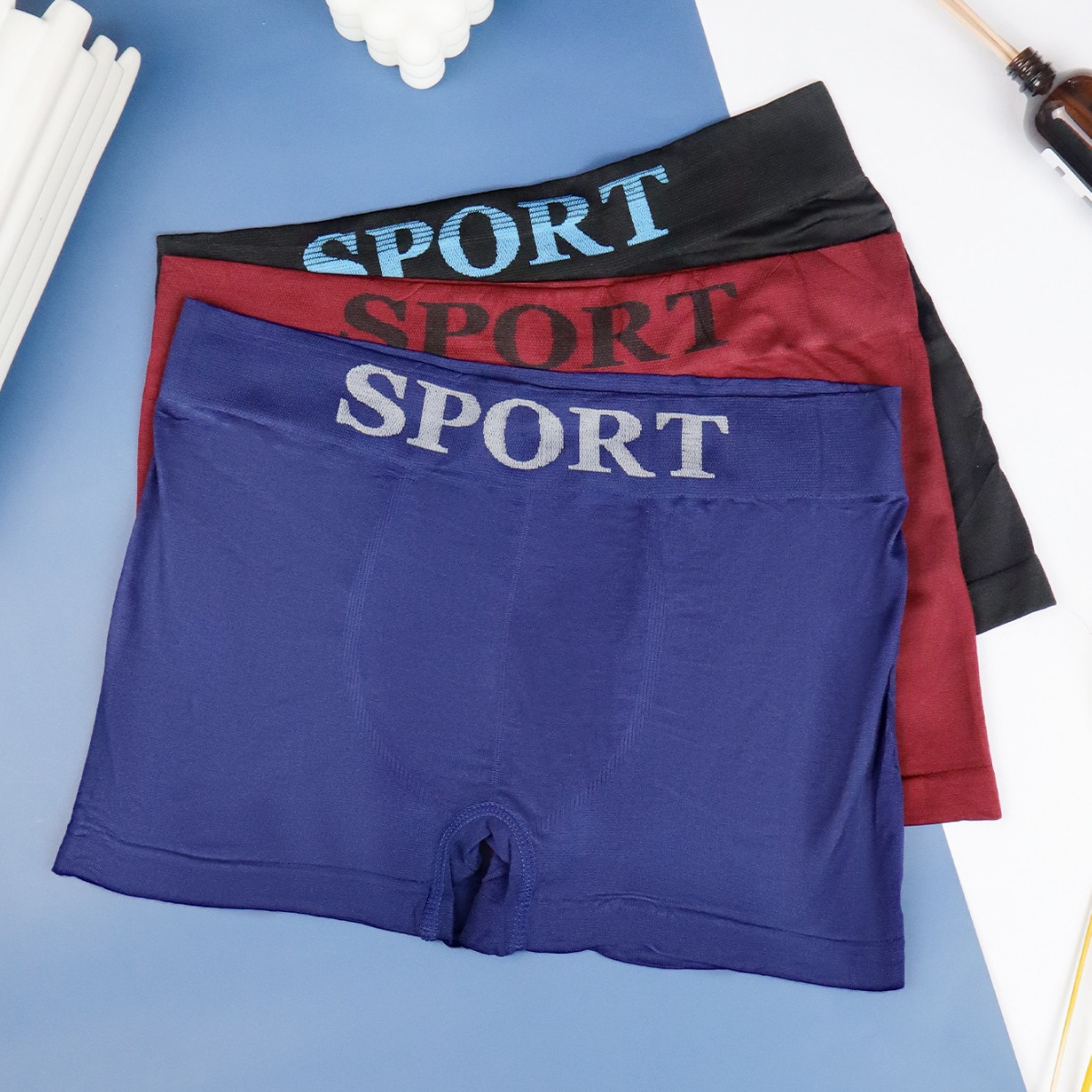 Ropa interior masculina transfronteriza europea y americana de los hombres jóvenes deportes Boxer shorts transpirable estudiante Boxer ropa interior al por mayor