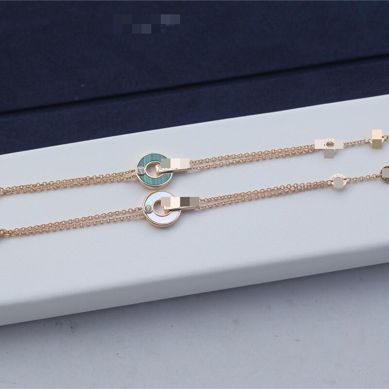 Bv Copper Coin Mother-Of-Pearl Series Bracelet, Fortune-Turning Copper Coin, Light Luxury, Fashionable, Versatile, Elegant Bracelet Jewelry Bv Copper Coin Mother-Of-Pearl Series Bracelet, Fortune-Turning Copper Coin, Light Luxury, Fashionable, Versatile, Elegant Bracelet Jewelry